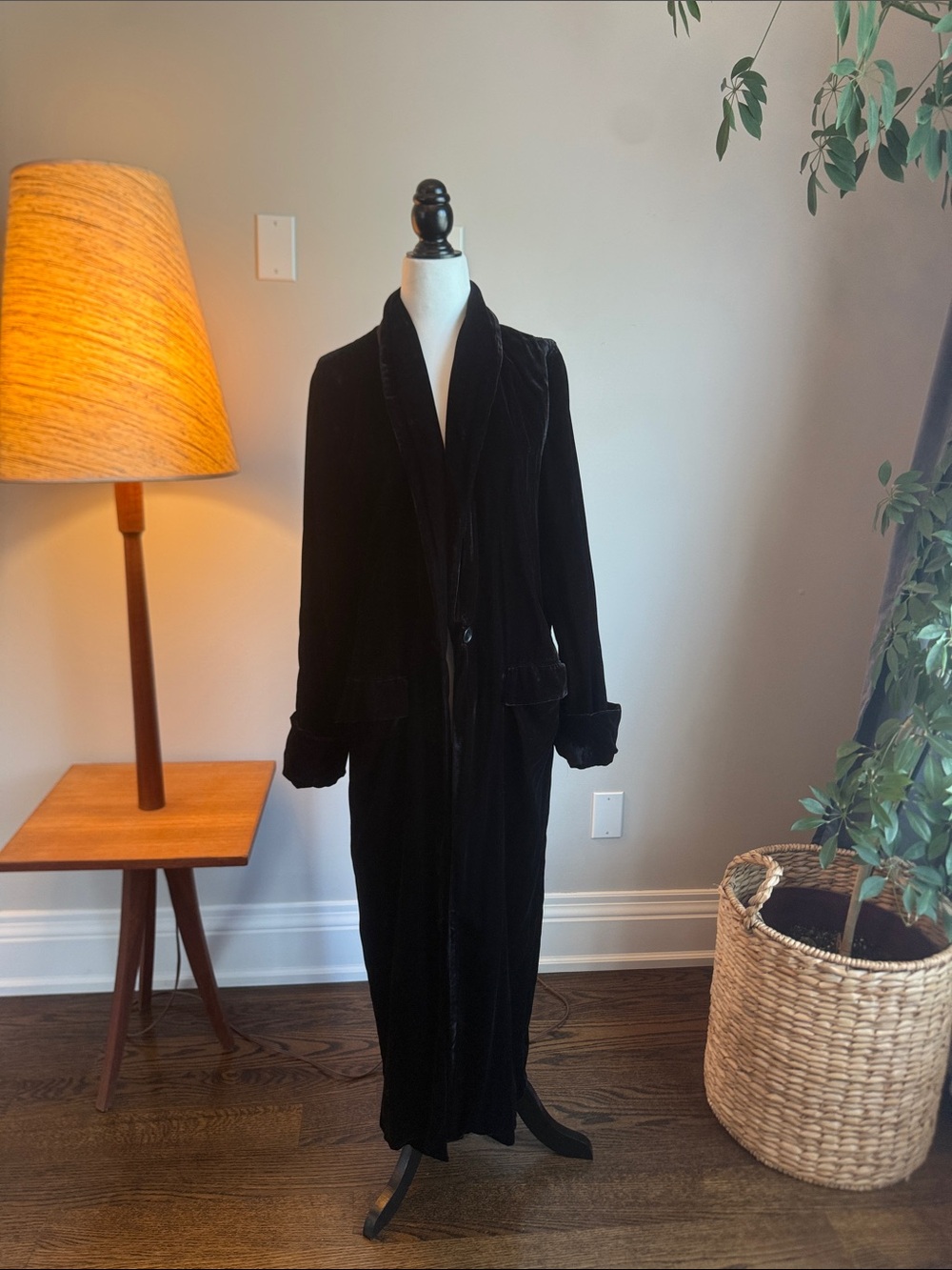 Zara Black Velvet Long Women's Robe